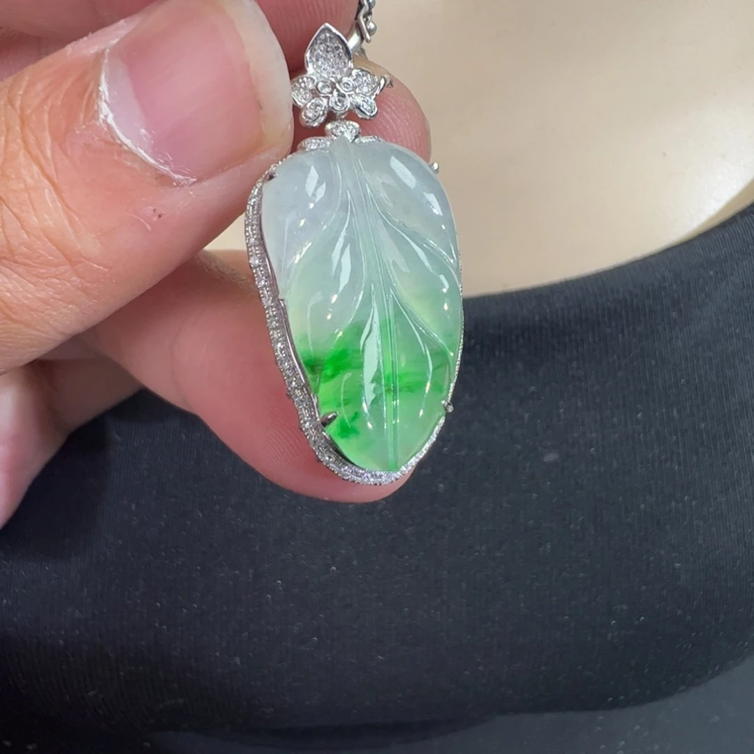 翡翠18K金镶嵌吊坠(不含链)