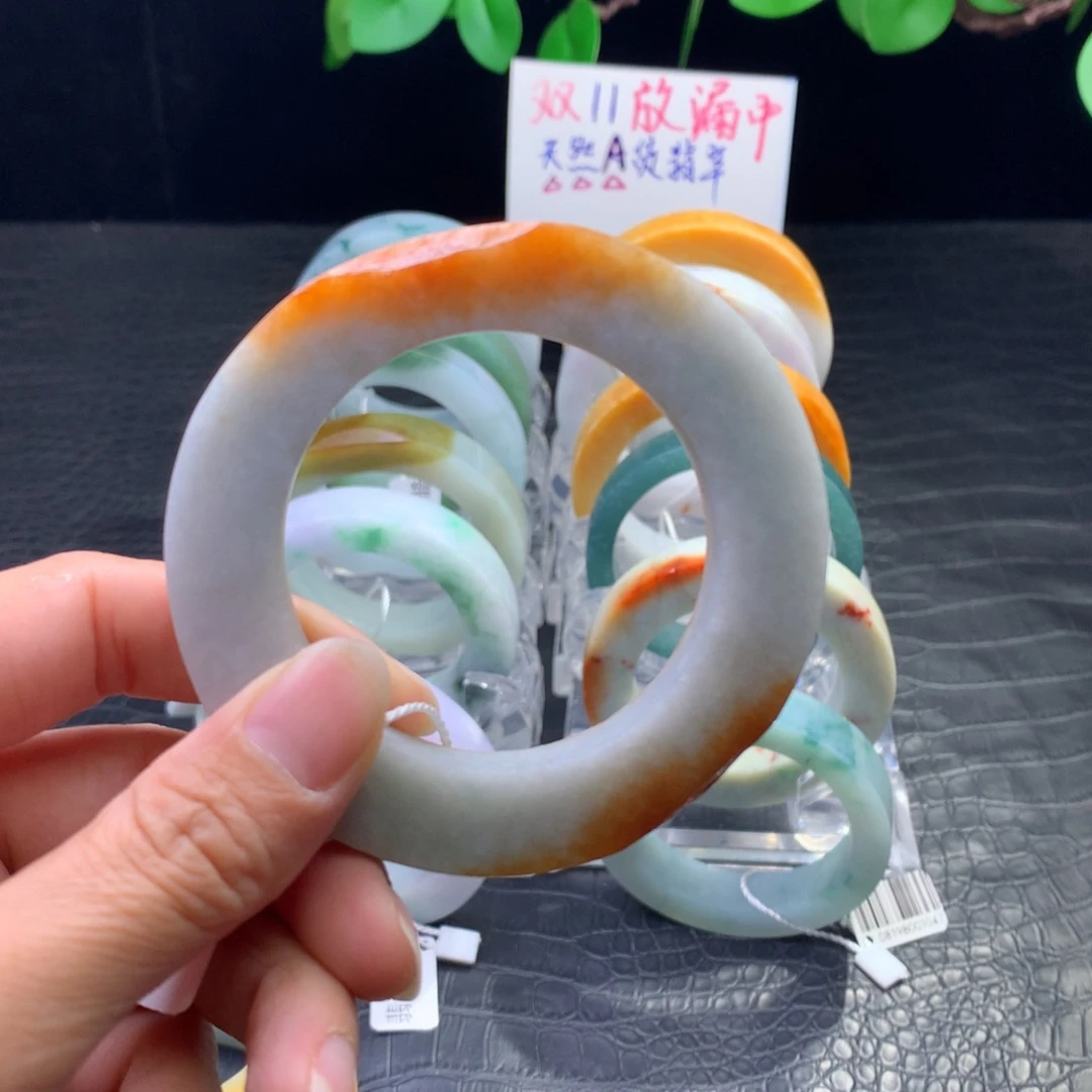 定制翡翠未镶嵌手镯定制