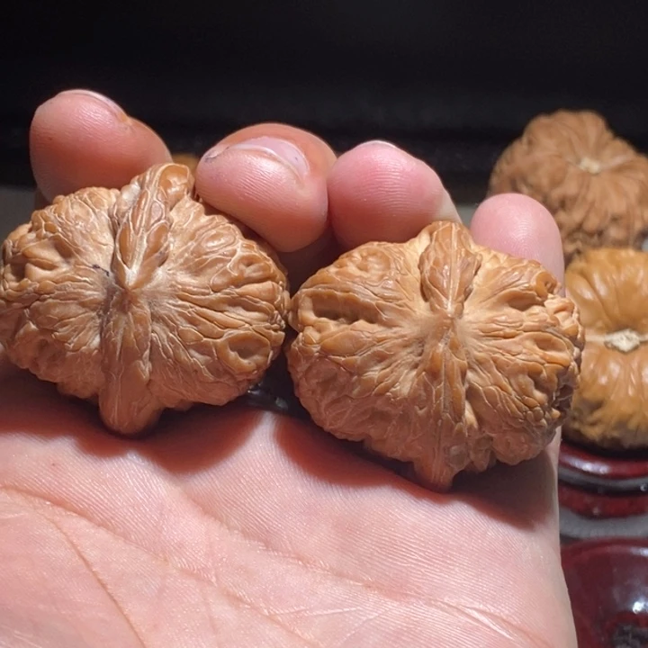 把件文玩核桃39.5元宝