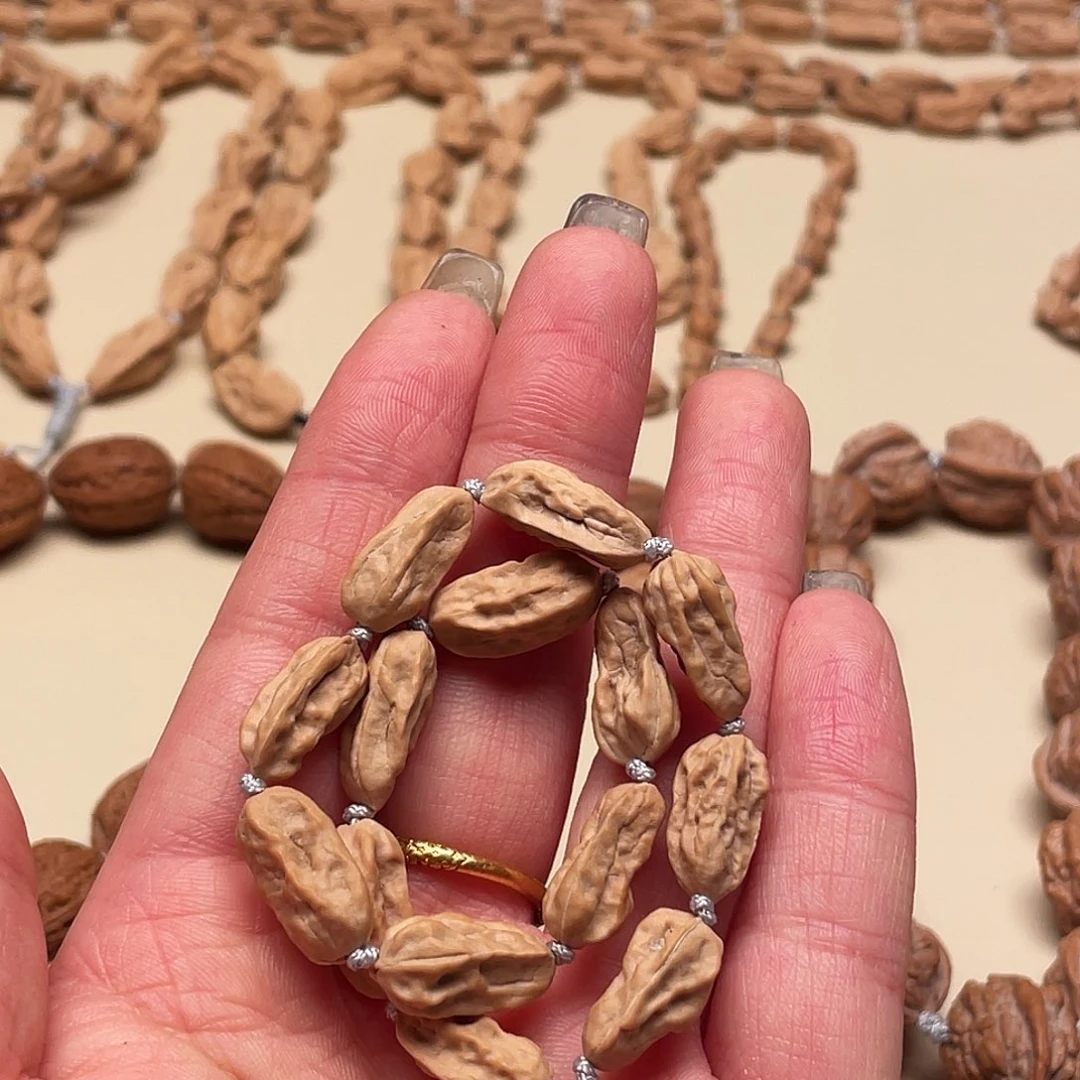 颖***儿手串桃核异形手串