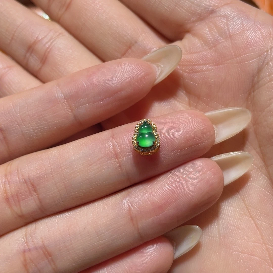 翡翠18K金镶嵌吊坠(不含链)