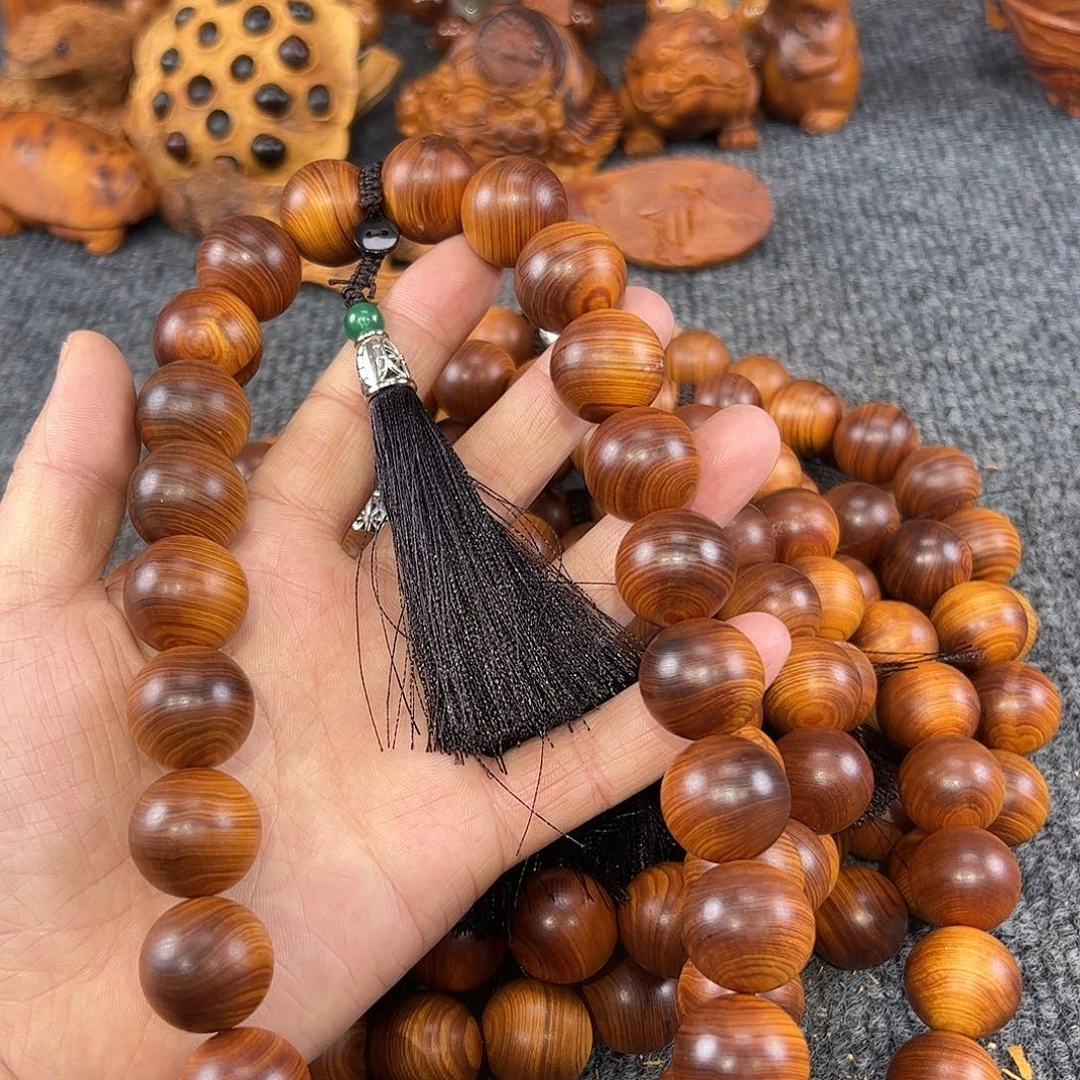 崖柏太行崖柏崖窝黑金发丝纹香料20，24颗手持