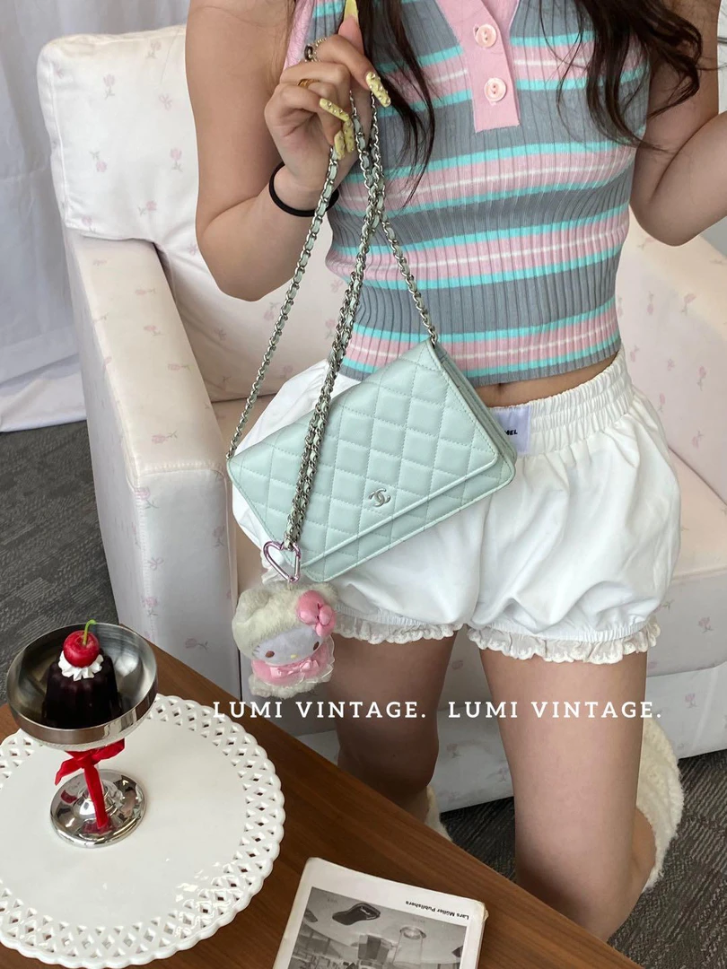 95新 Chanel/香奈儿 浅蓝色鱼子酱woc单肩包73969821
