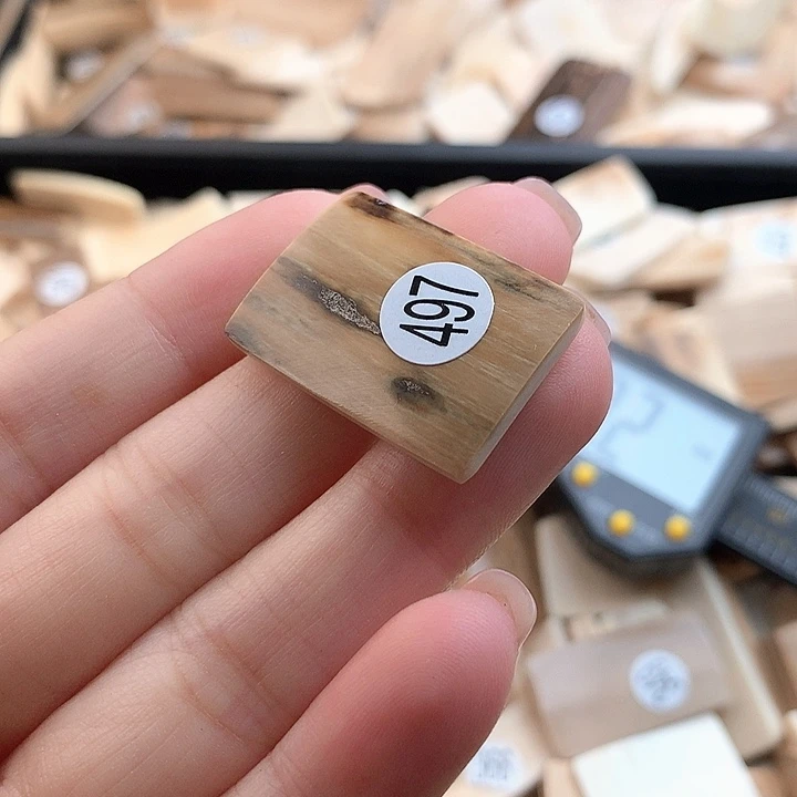 泥塑不打孔联系客服