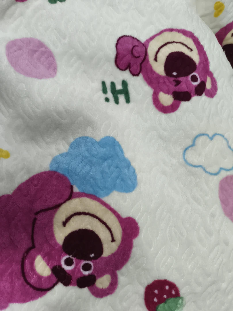 【草莓熊】牛奶绒床盖单人90*200