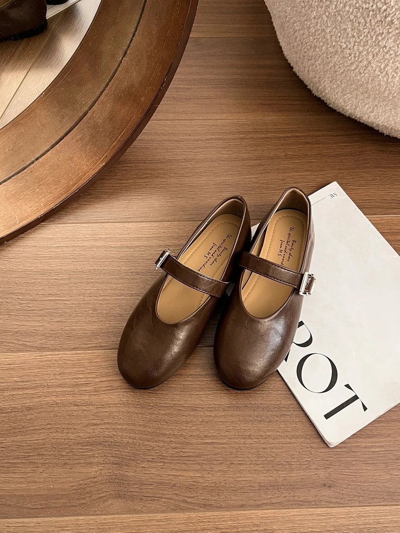 修面平底春季休闲浅口豆豆鞋单鞋温柔女鞋欧若假日风