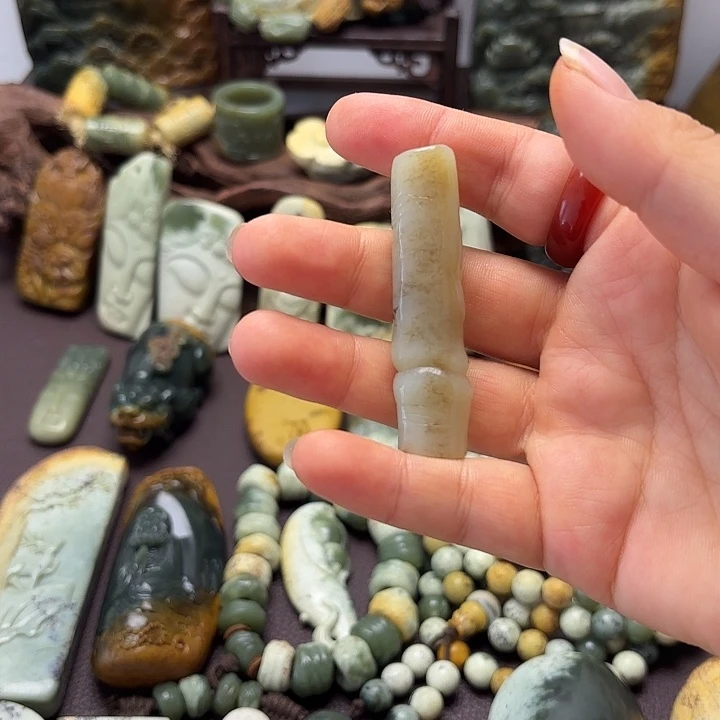 岫岩河磨玉（透闪石质玉）未镶嵌挂件