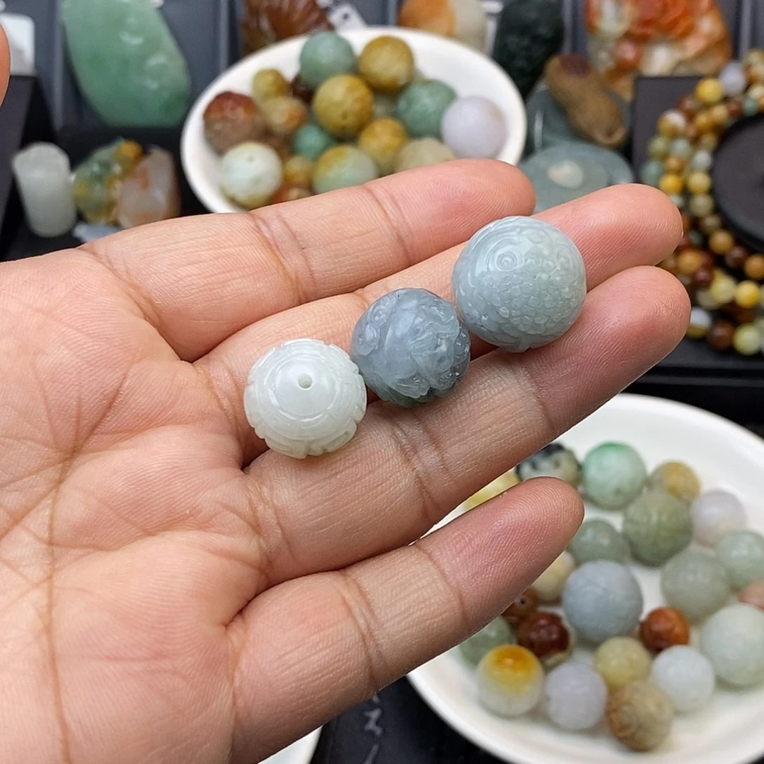 翡翠手串未镶嵌虎*9