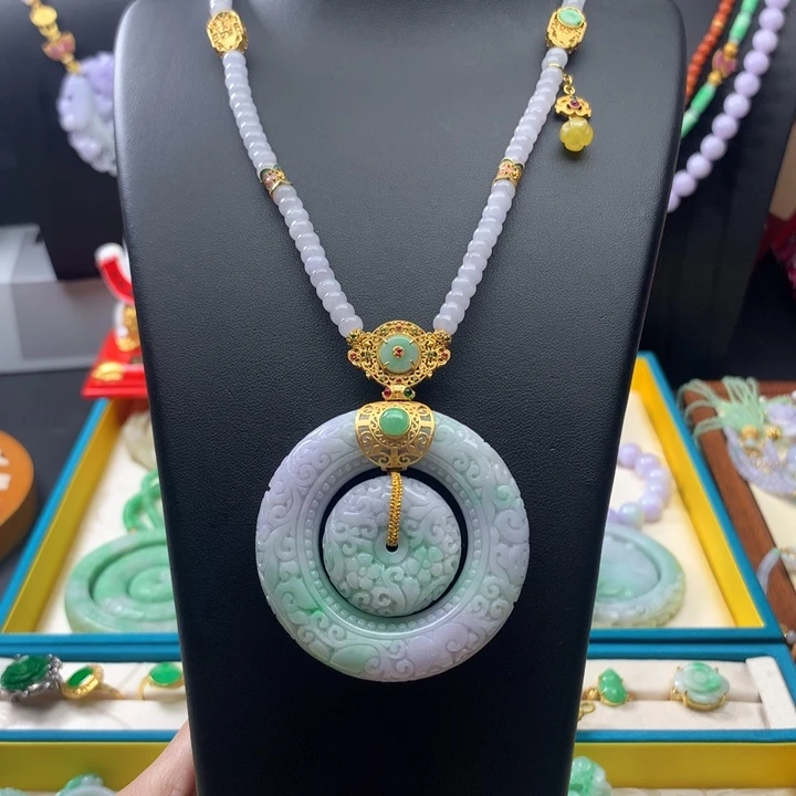 翡翠颈饰未镶嵌翡翠子母扣