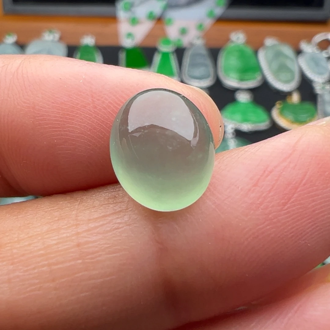 翡翠未镶嵌颈饰蛋10.2