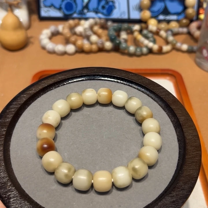 吊坠菩提根/象牙果山水画，微瑕，13