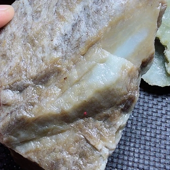 和田玉（糖玉）未镶嵌珠宝半成品