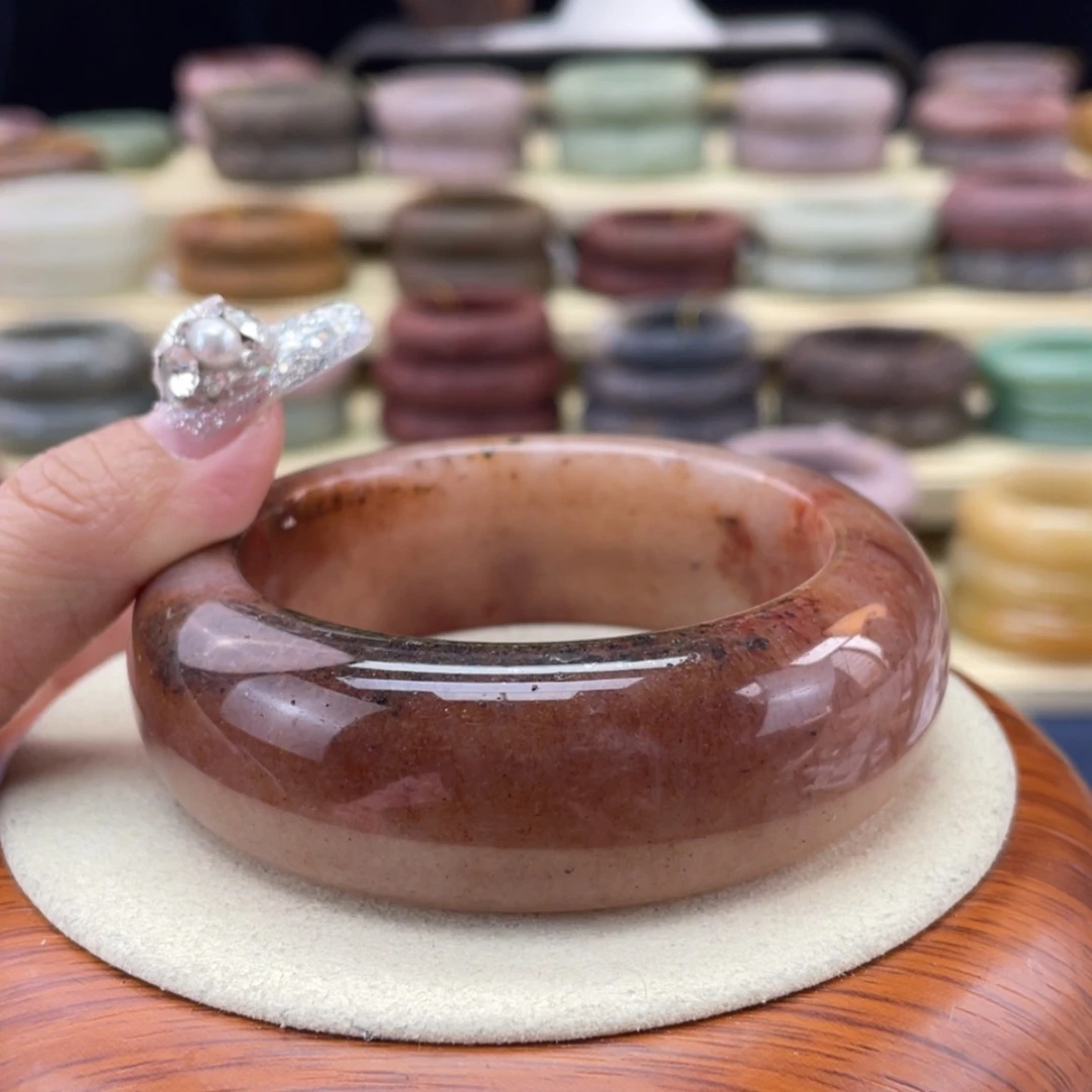 【闪购商品】石英质玉手镯未镶嵌甜*