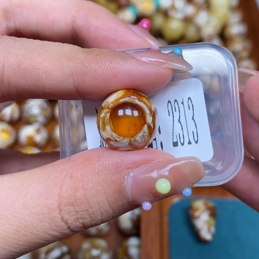 沁色蜜蜡未镶嵌2313