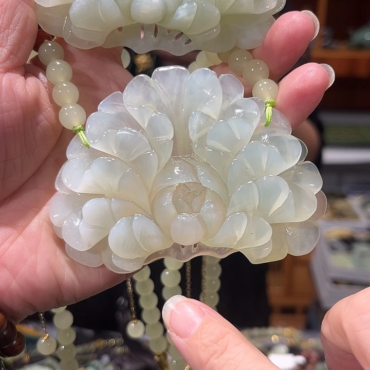 未镶嵌岫玉毛衣链