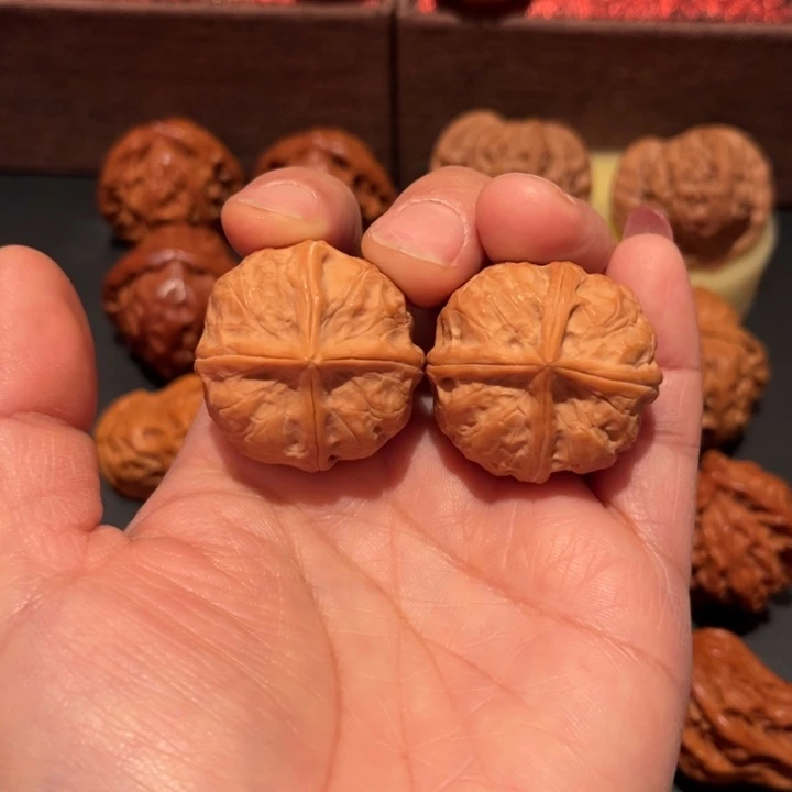 染***柒文玩核桃吊坠四棱