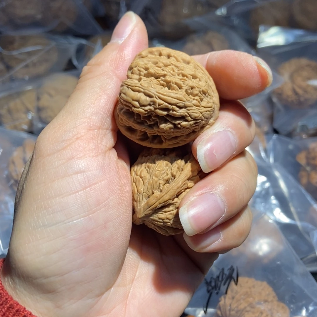 文玩核桃吊坠承德密纹85