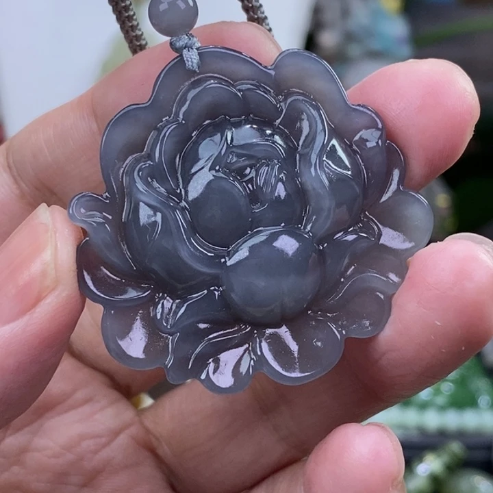 C***波和田玉未镶嵌颈饰