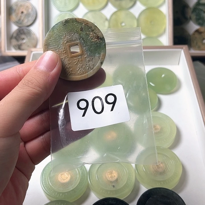 蛇纹石玉合金颈饰