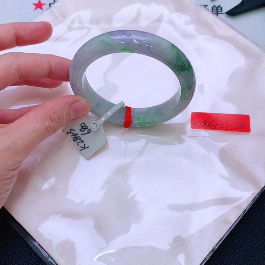 未镶嵌手镯翡翠缅甸翡翠手镯