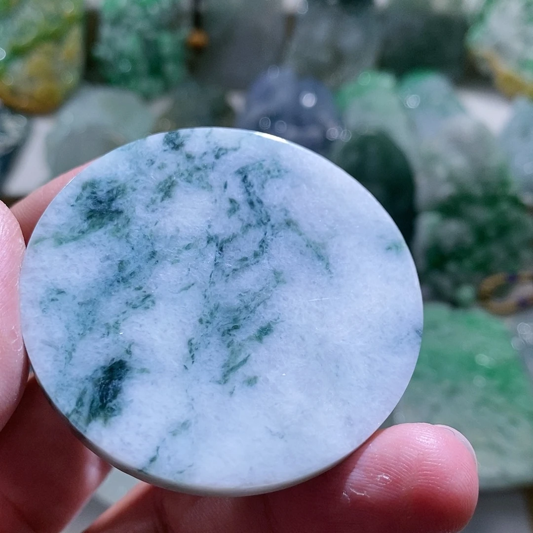 【闪购商品】翡翠颈饰未镶嵌111111111111111