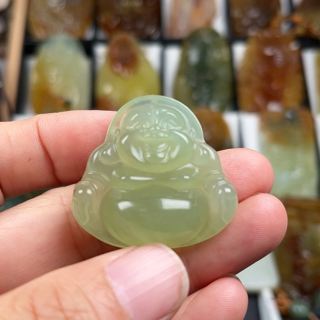 蛇纹石玉未镶嵌颈饰