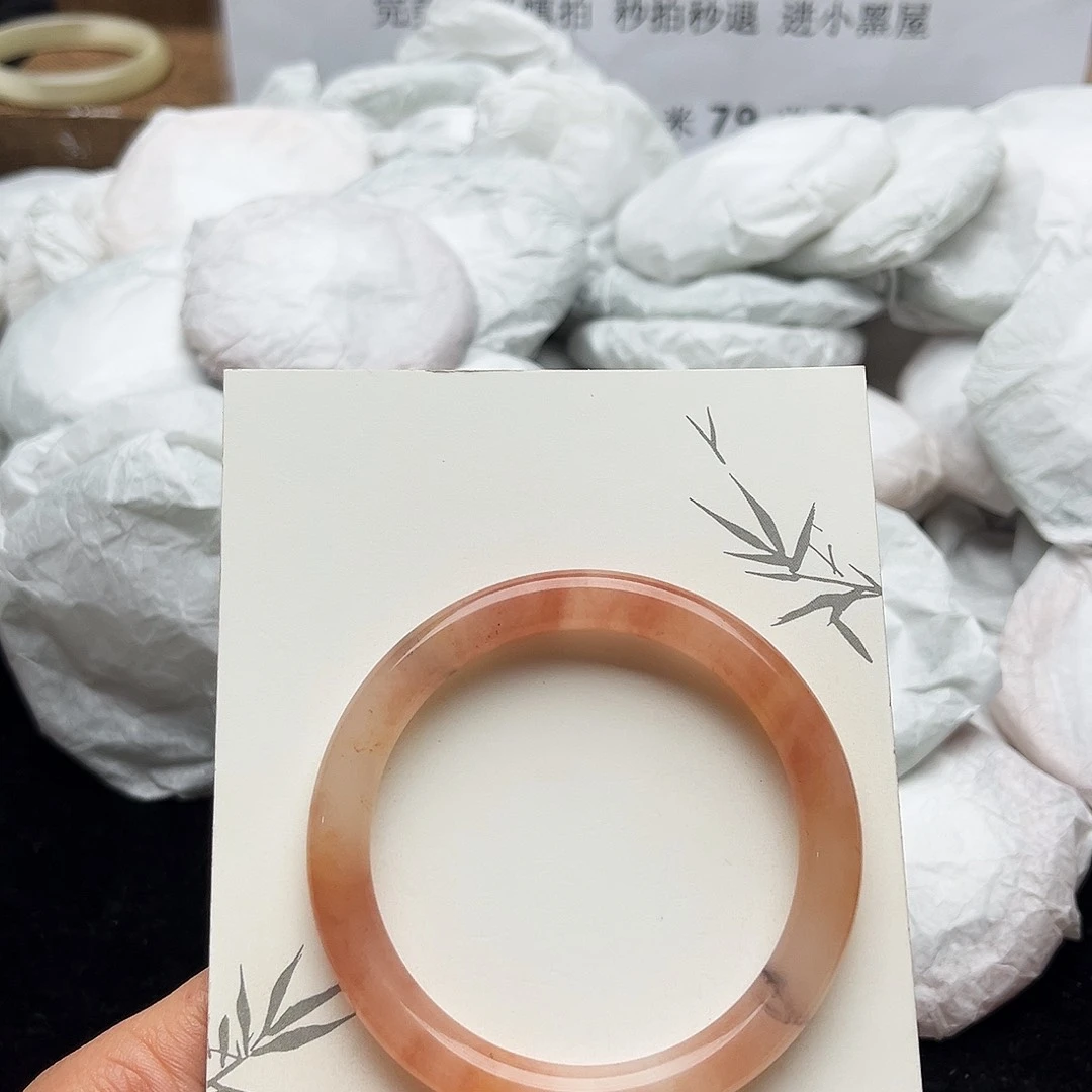 未镶嵌手镯石英质玉99