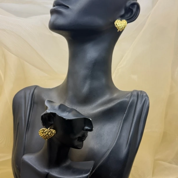 C播 3.51g 足金999 耳饰d