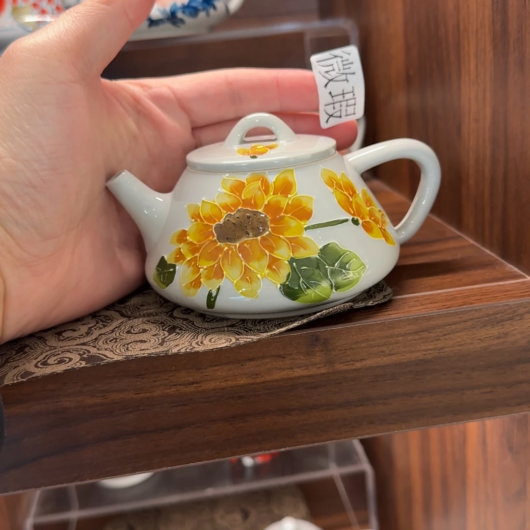 釉下手绘茶具微瑕