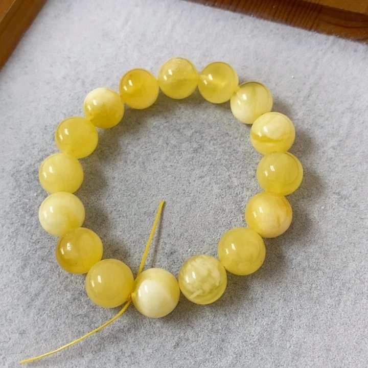 未镶嵌蜜蜡裸石串