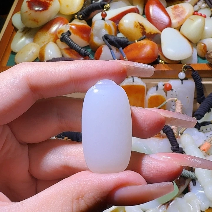 和田玉未镶嵌挂件大**简