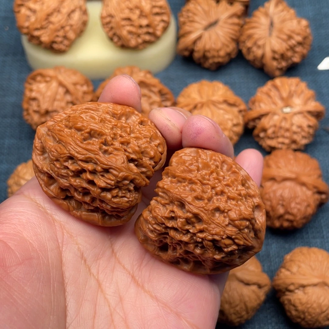 偶***恼把件文玩核桃39全品南疆