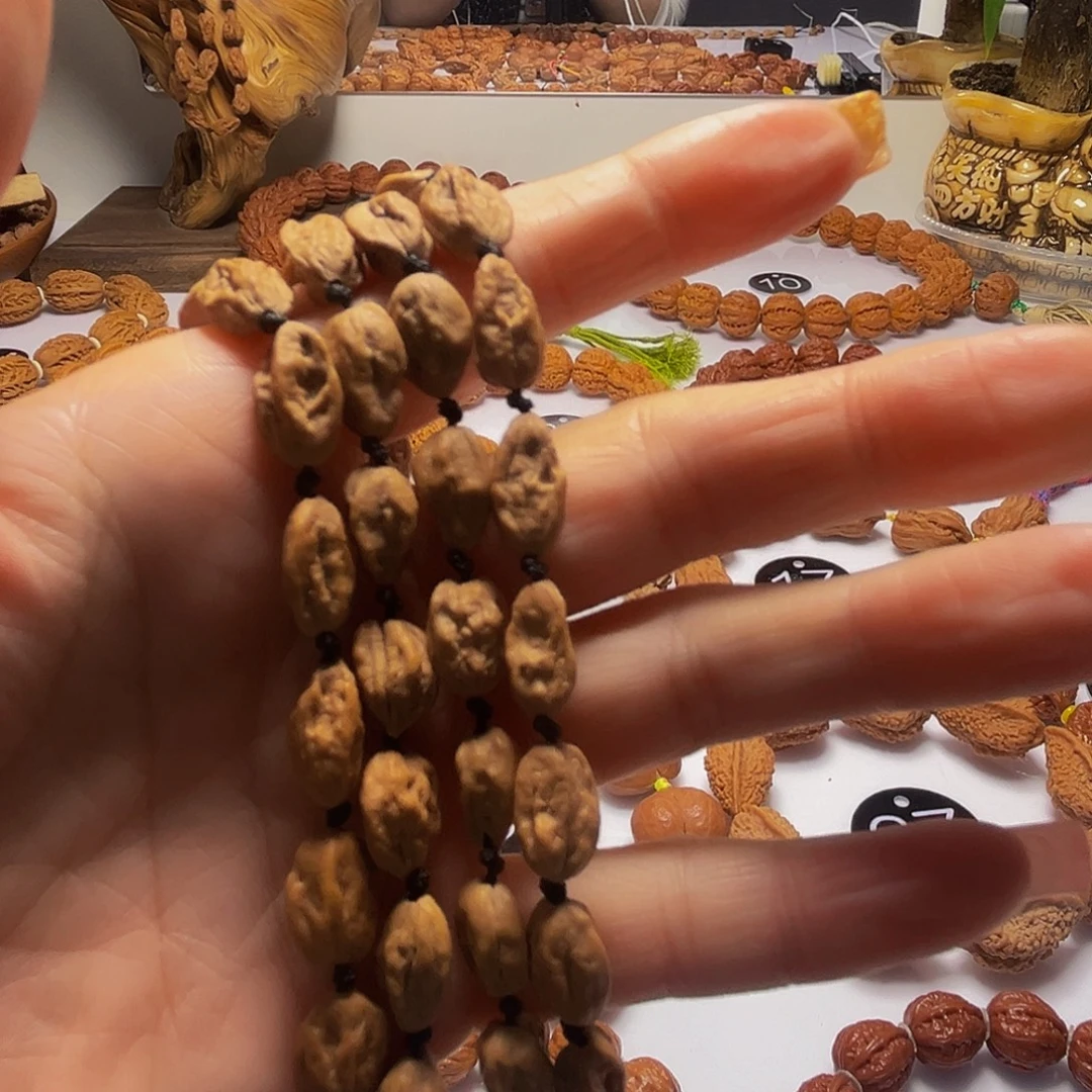 大***弟文玩核桃吊坠蛤蟆