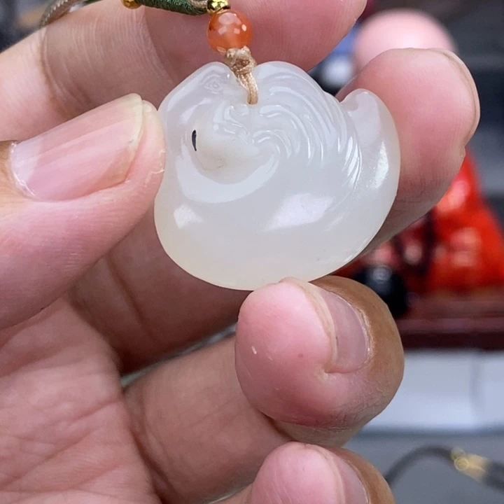 江***海和田玉未镶嵌颈饰