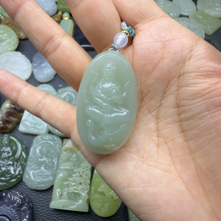 和田玉未镶嵌颈饰普贤