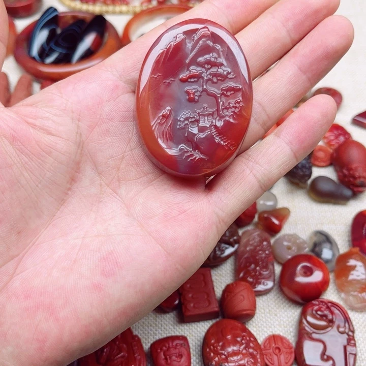 未镶嵌山水牌南红玛瑙