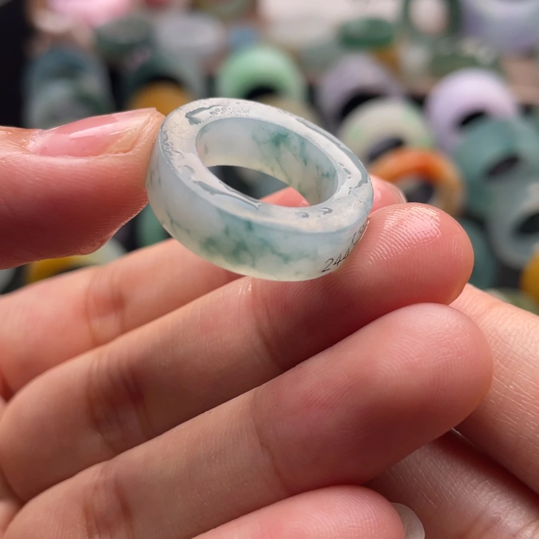 定制翡翠未镶嵌  飘蓝花