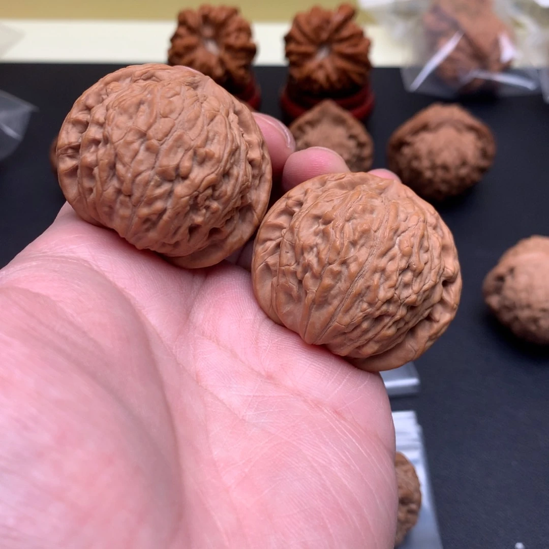 【闪购商品】文玩核桃吊坠R*…蛟龙42.5