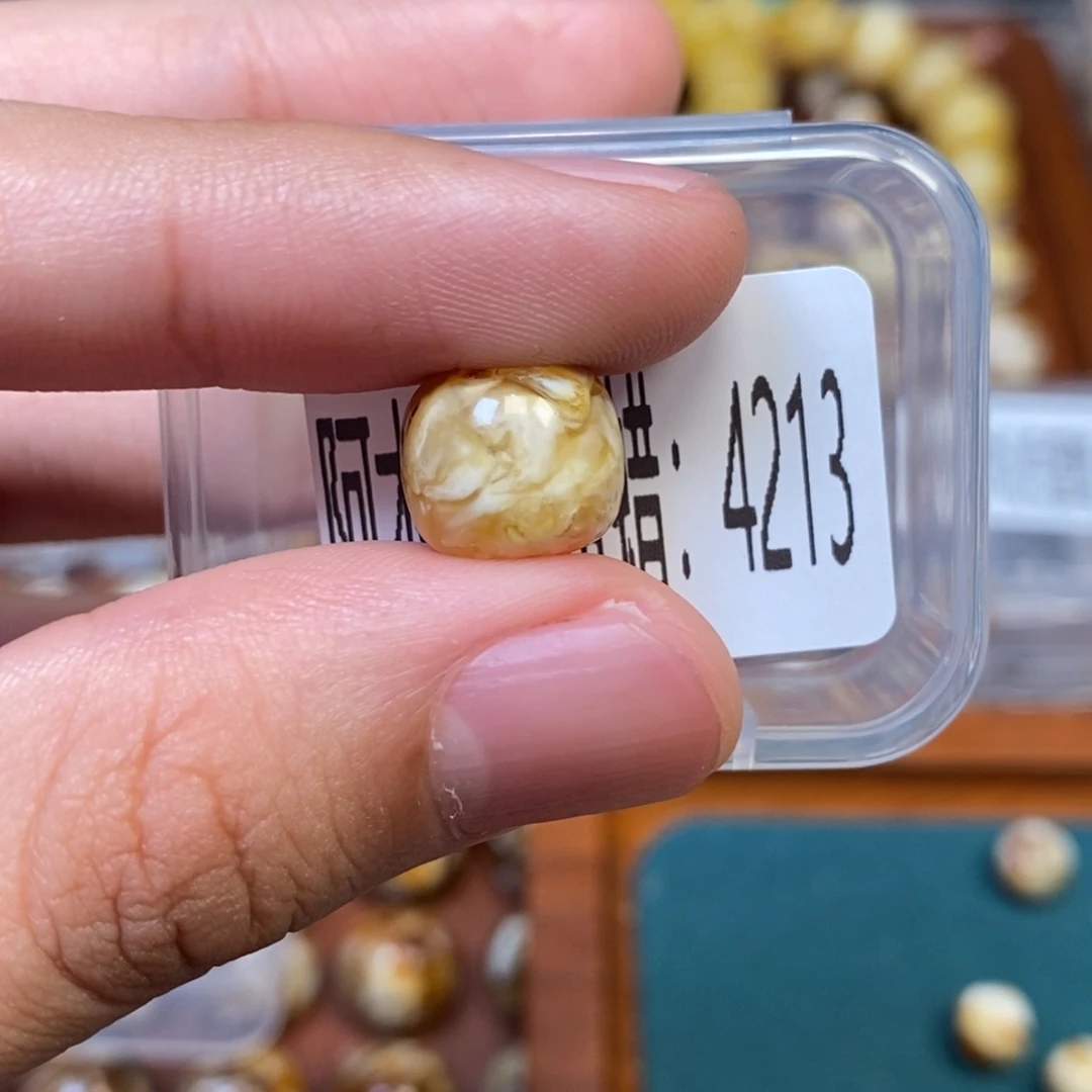 把件猴头核桃沁色圆珠老型4213