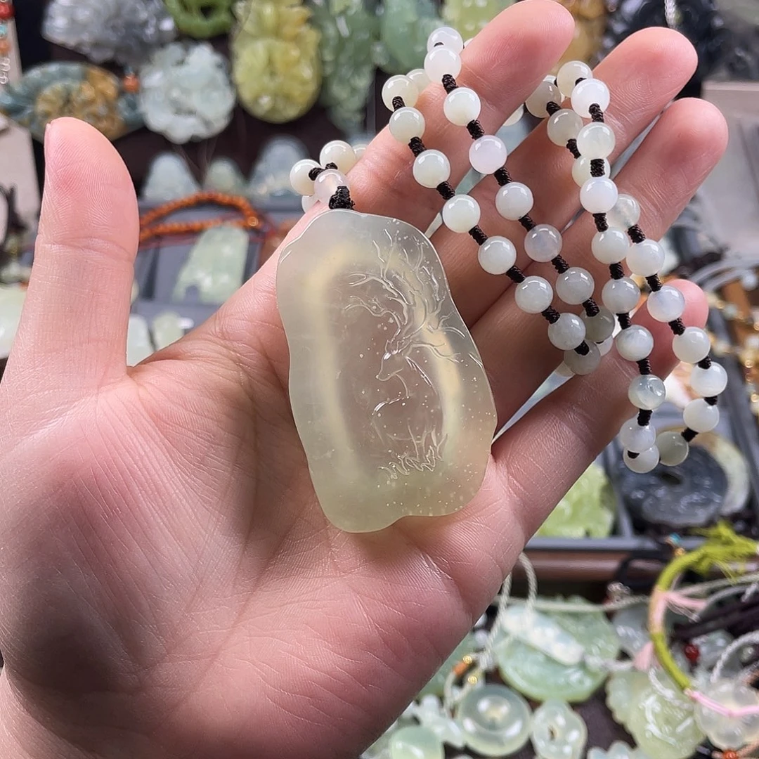 飘***生蛇纹石玉未镶嵌颈饰