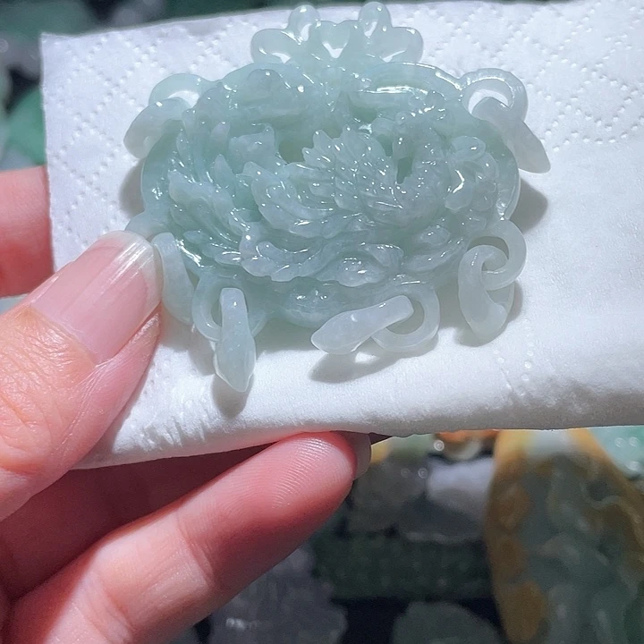 颈饰未镶嵌翡翠天