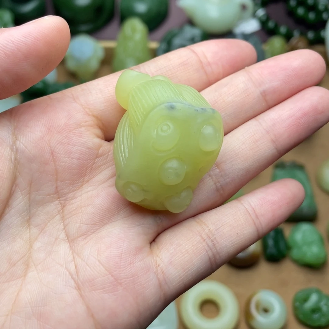 【闪购商品】颈饰未镶嵌和田玉