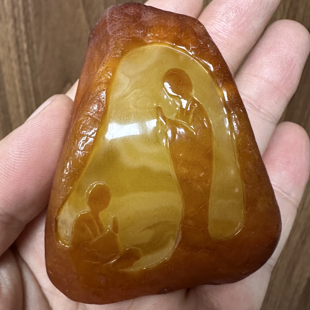天然琥珀蜜蜡悟道留皮吊坠，假一赔十，50