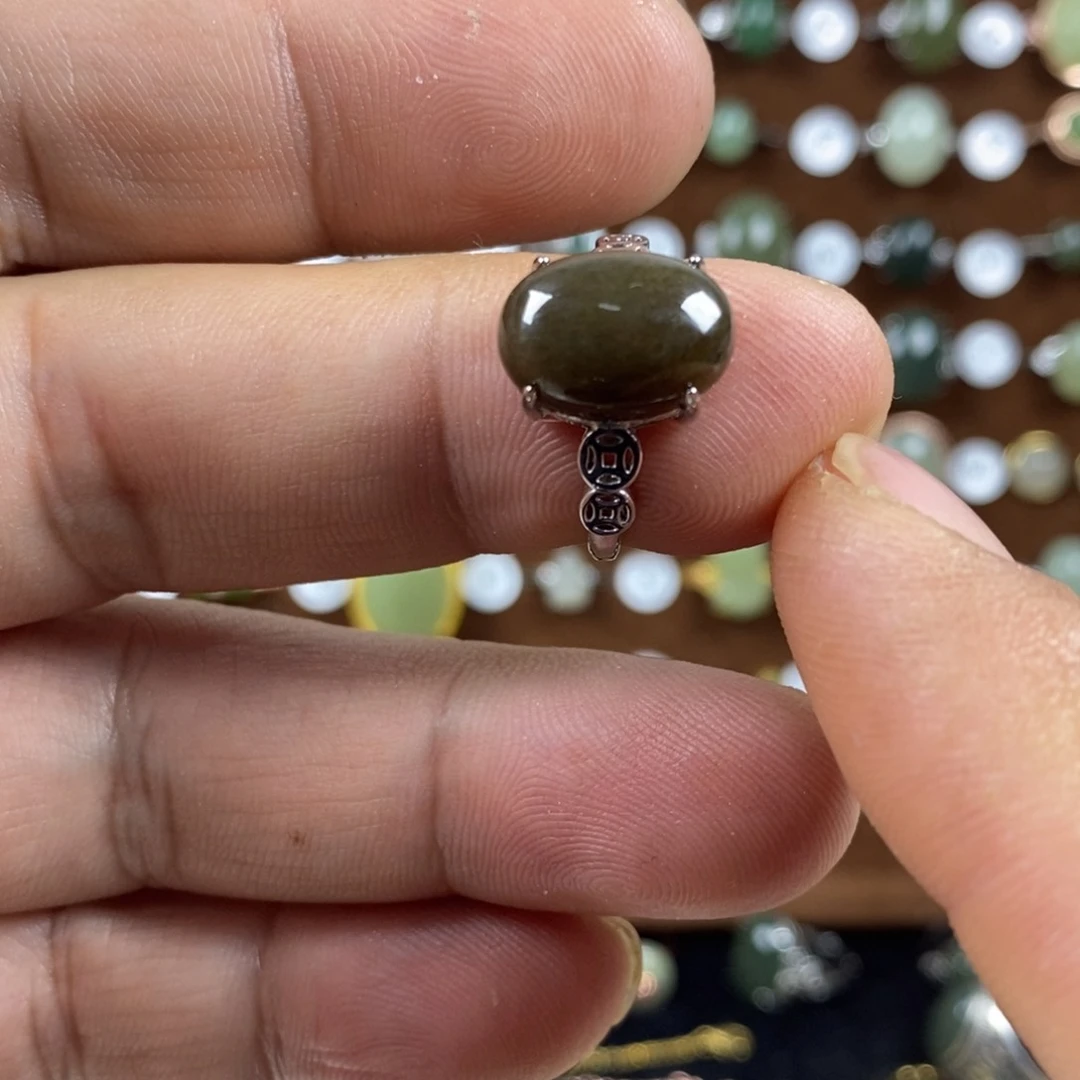 和田玉（糖玉）戒指合金