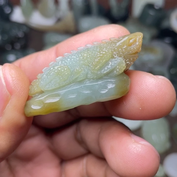 和田玉颈饰未镶嵌野*