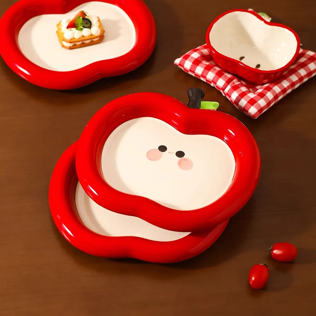 设计师款苹果盘水果盘异形盘釉下彩餐盘可爱家用陶瓷盘碗蘸料碟