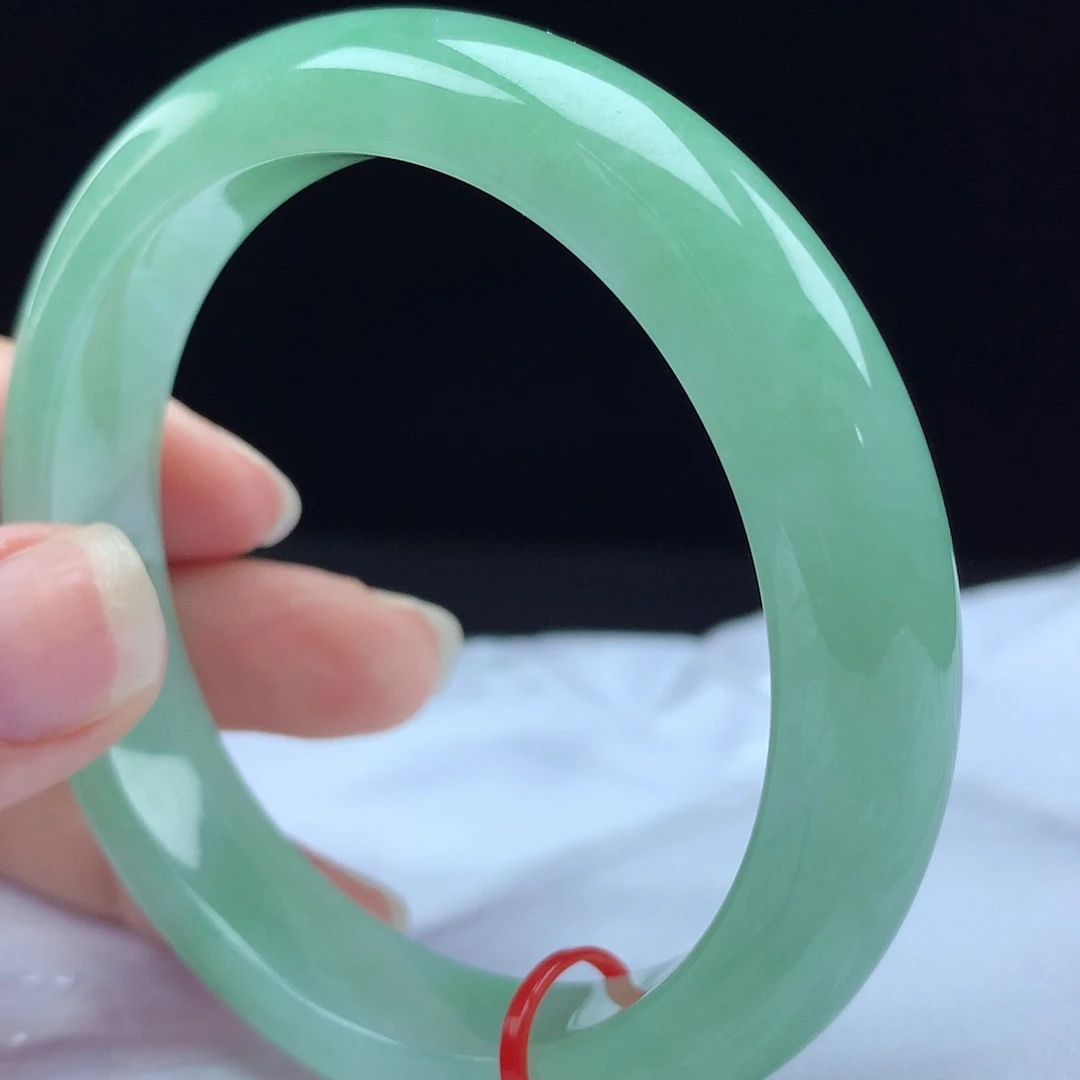 未镶嵌手镯翡翠96635，