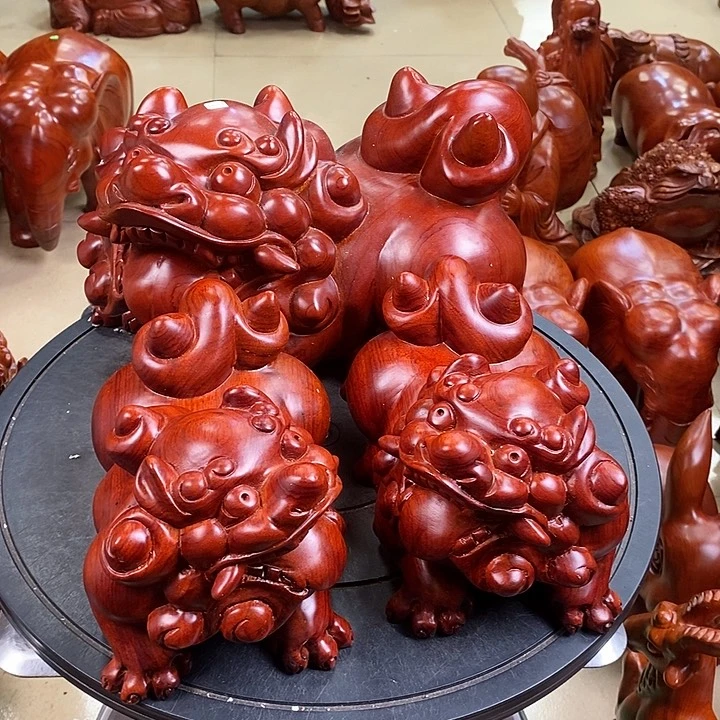 花梨木貔貅3个摆件