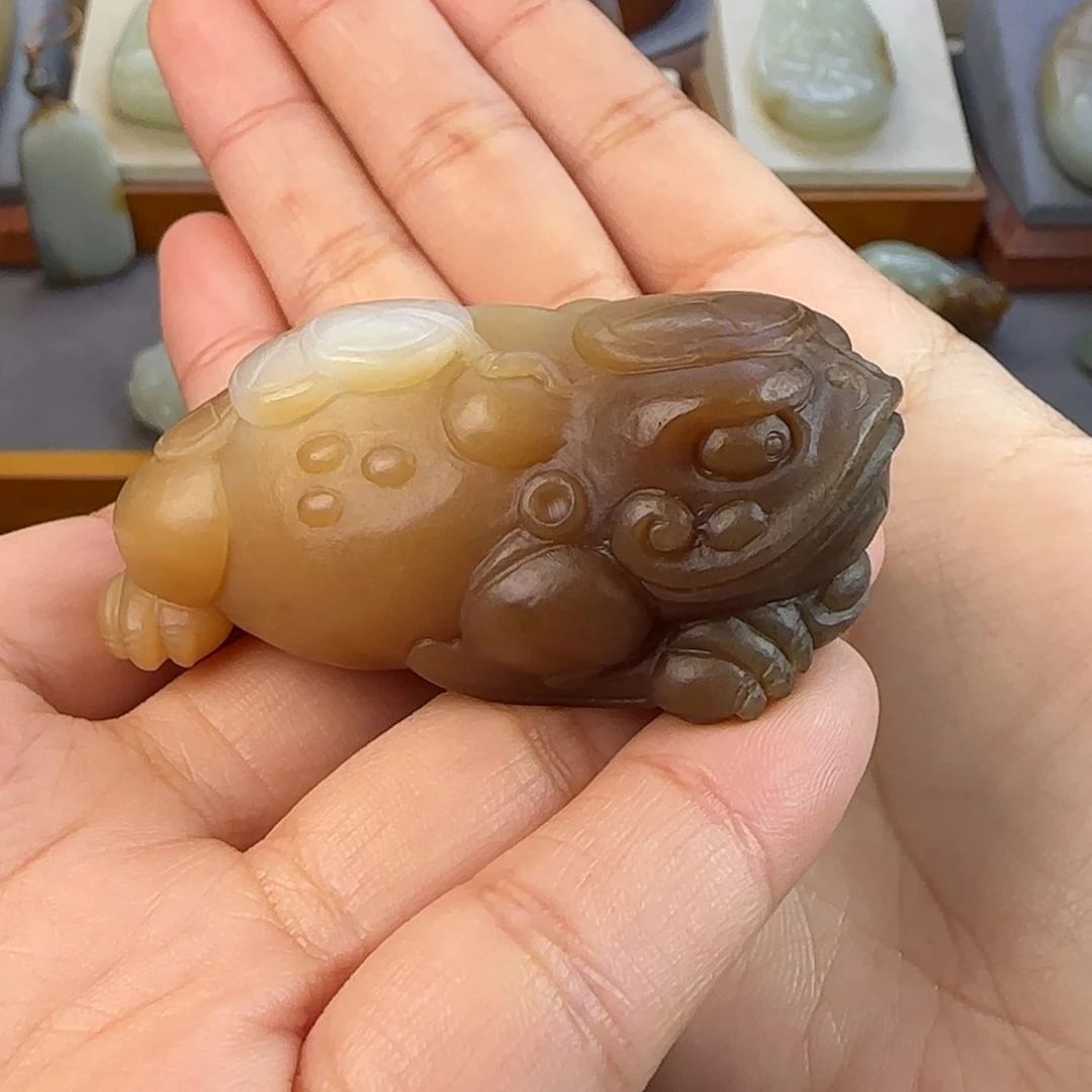 【闪购商品】定制和田玉嵒三足金蟾