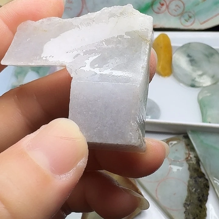 翡翠裸石缅甸翡翠